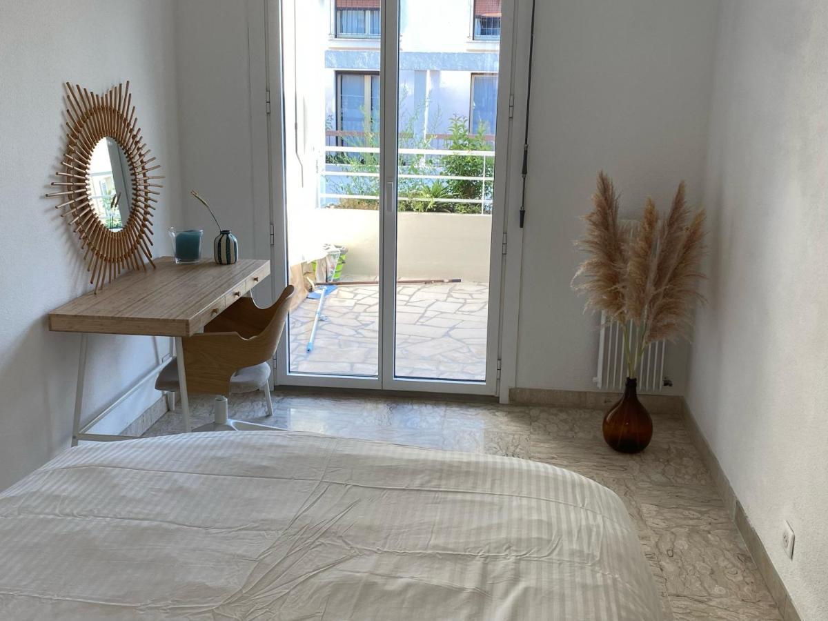 Terrasse Plein Sud - Chaleureux En Centre Ville Hyères المظهر الخارجي الصورة