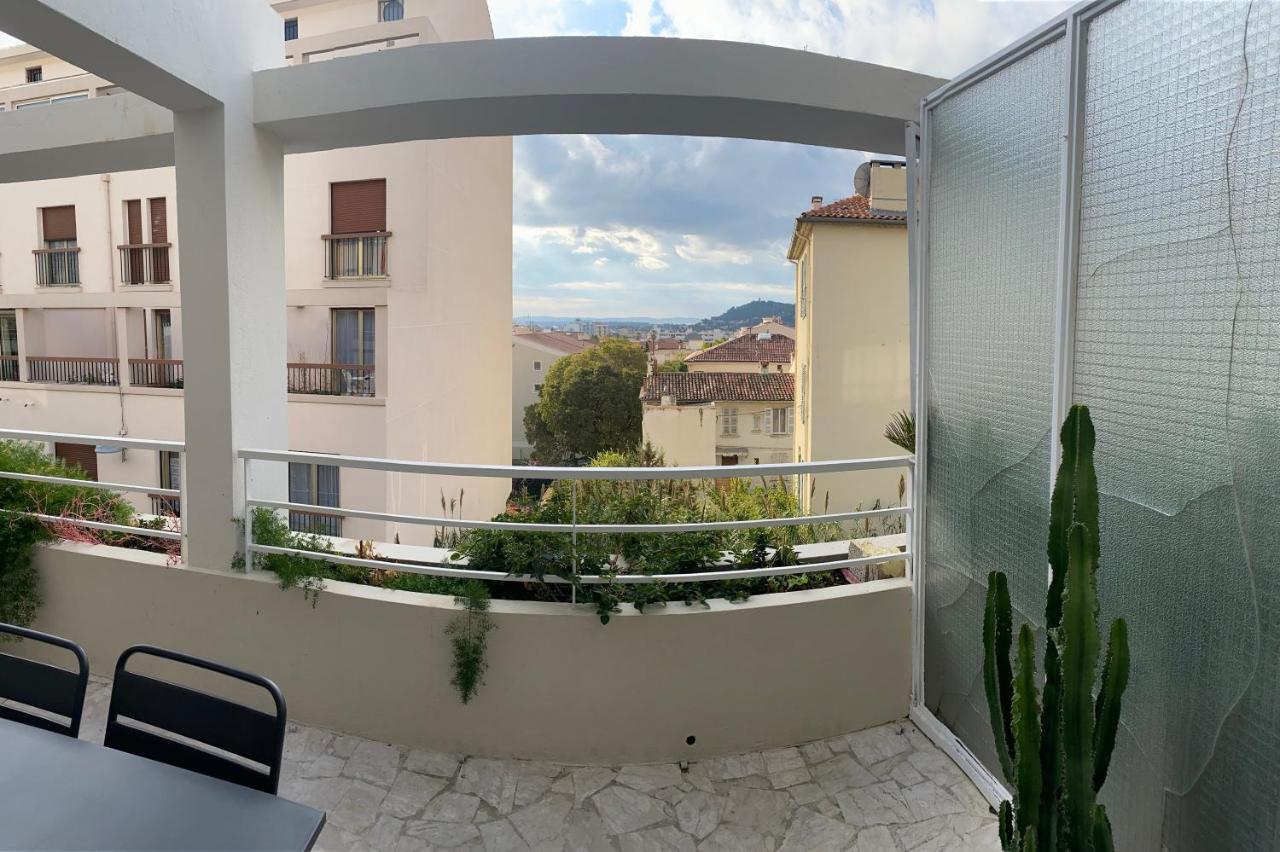 Terrasse Plein Sud - Chaleureux En Centre Ville Hyères المظهر الخارجي الصورة