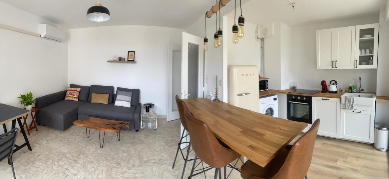 Terrasse Plein Sud - Chaleureux En Centre Ville Hyères المظهر الخارجي الصورة